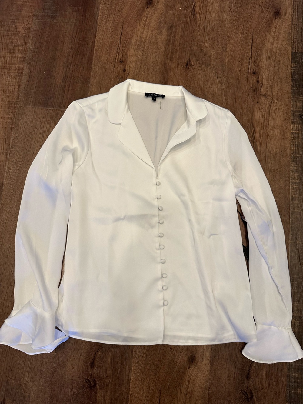 1 state White Button-Front Long Sleeve feminine Blouse size small